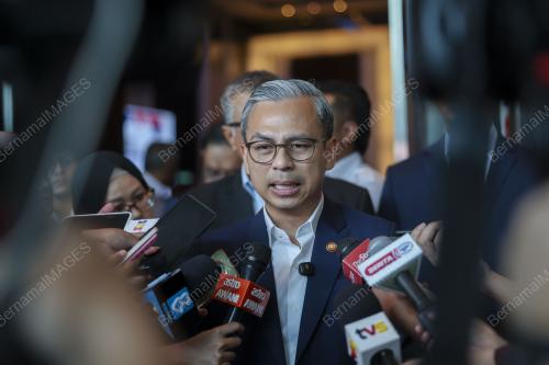 DATUK FAHMI FADZIL