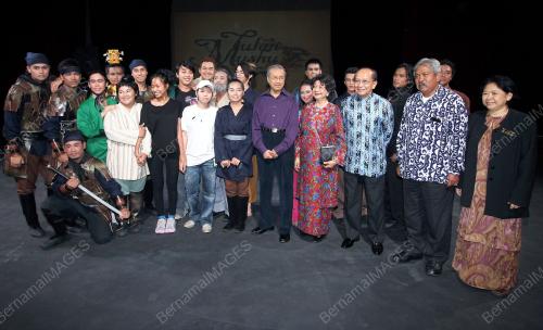 TUN MAHATHIR MOHAMAD