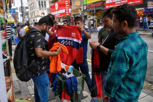 TINJAUAN WARGA ASING JALAN SILANG