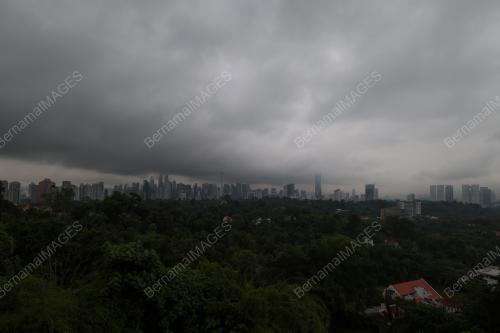 TINJAUAN CUACA IBU KOTA