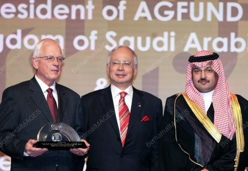 MOHD NAJIB TUN ABDUL RAZAK