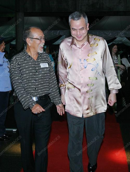 RAJA NAZRIN SHAH