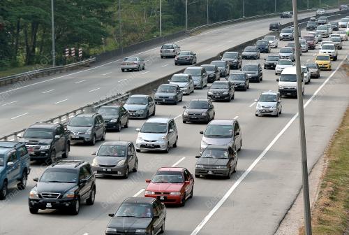 KL39_02022014_TRAFFIC