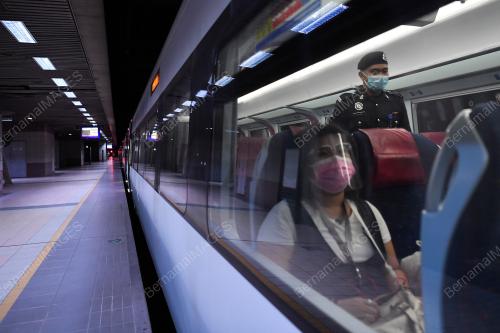 KTMB KURANGKAN PERKHIDMATAN TREN ETS