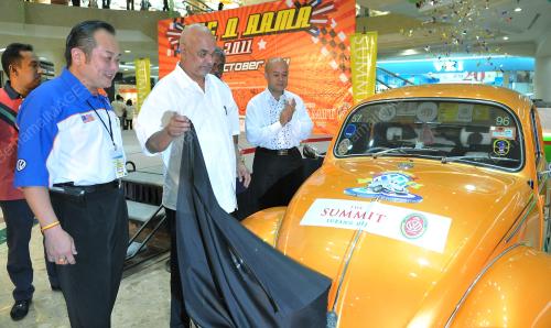 SENATOR DATUK MAGLIN DENNIS D'CRUZ