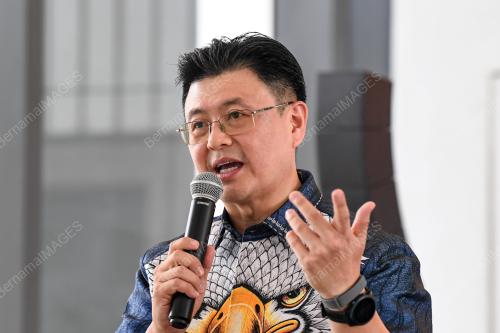 DATUK SERI DR VINCENT TIEW