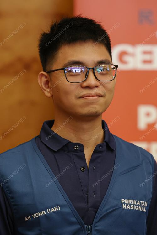 YONG IL YAN