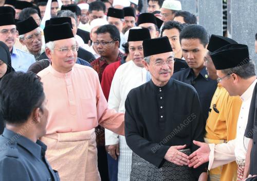 MOHD NAJIB TUN ABDUL RAZAK