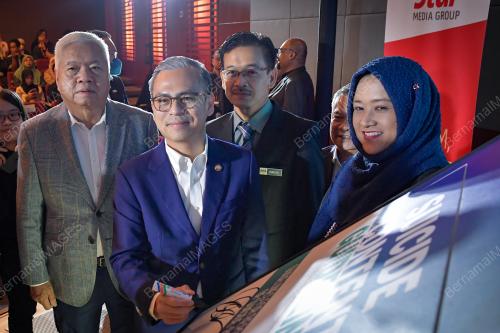 DATUK FAHMI FADZIL