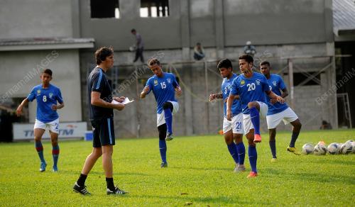 KL39_0401216_BOLA_04012016