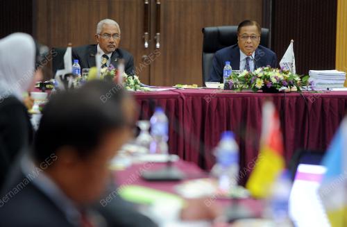 KL39_04032014_MESYUARAT