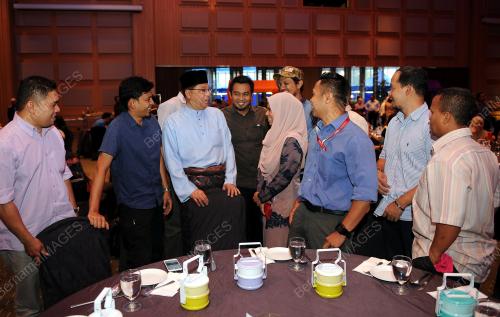 KL39_06062017_IFTAR