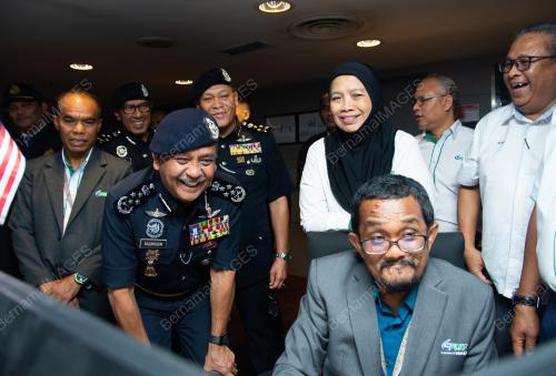 TAN SRI RAZARUDIN HUSAIN