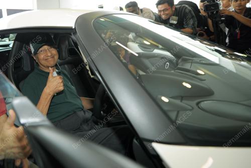 KL39_08012013_TUN_M_LOTUS
