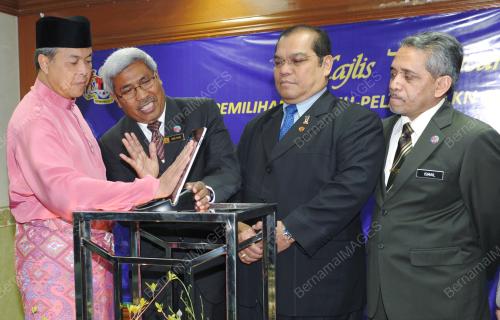 DATUK SERI DR AHMAD ZAHID HAMIDI