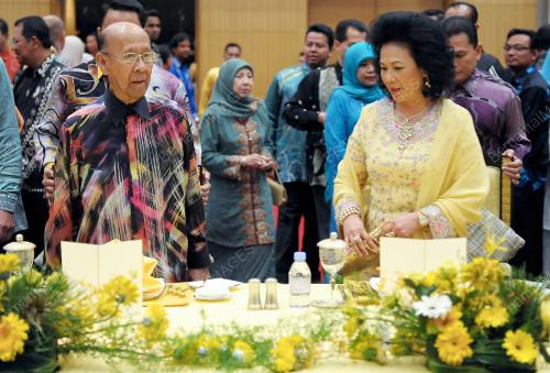 KL39_08072012_AGONG
