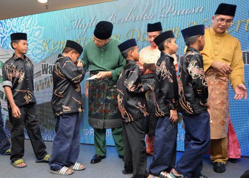 KL39_08072014_IFTAR