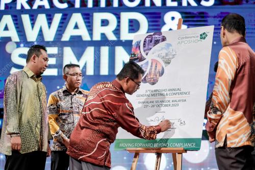 MUSTAPHA @ MOHD YUNUS SAKMUD
