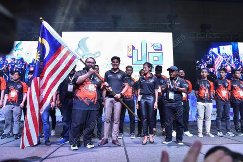 KL39_09112019_ESPORTS_BN201911087050