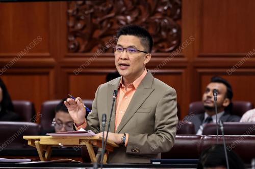 WONG KAH WOH