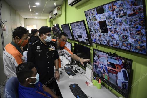 DATUK SERI MAZLAN LAZIM