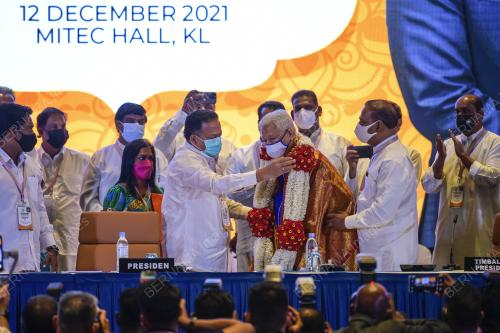 DATUK SERI ISMAIL SABRI YAAKOB