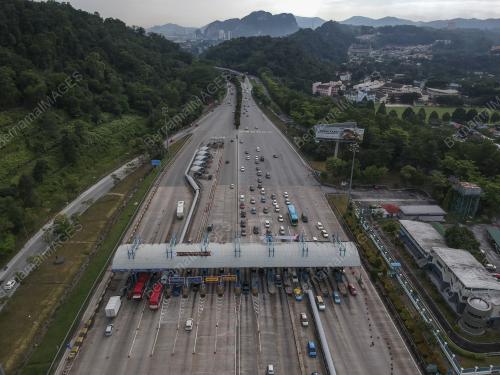 KL39_13062018_GOMBAK