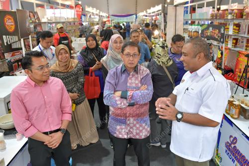 DATUK MUHD KHAIR RAZMAN MOHAMED ANNUAR