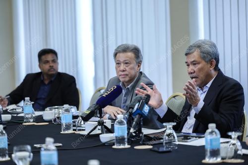 DATUK SERI MOHAMAD HASAN