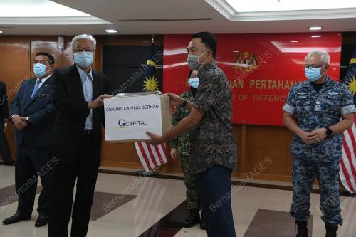 DATUK SERI ISMAIL SABRI YAAKOB