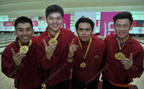 KL39_16032016_BOWLING