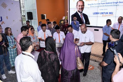 KL39_16052019_PENYERAHAN_BN201905159790