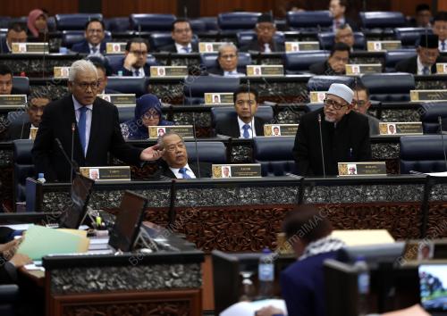 DATUK SERI HAMZAH ZAINUDIN