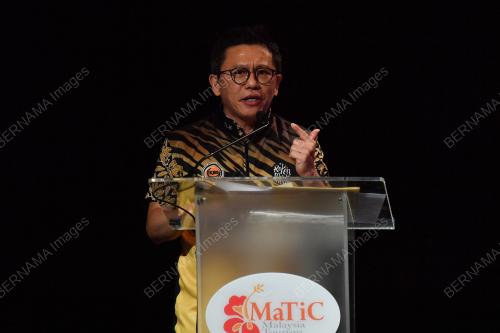 DATUK SERI TI LIAN KER