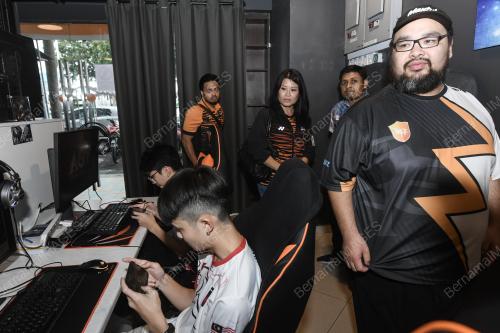 KL39_17102019_ESPORTS_BN201910164542
