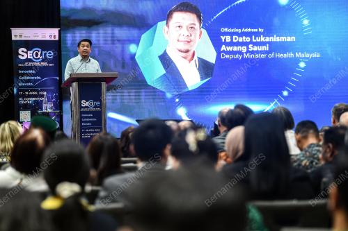 DATUK LUKANISMAN AWANG SAUNI