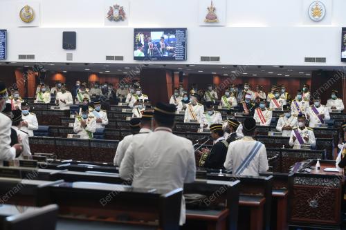 ISTIADAT PEMBUKAAN MESYUARAT PENGGAL KETIGA PARLIMEN KE-14
