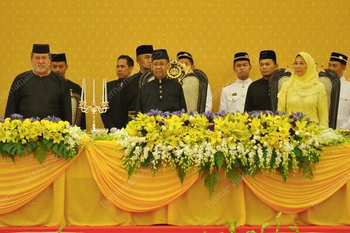 KL39_18062014_AGONG