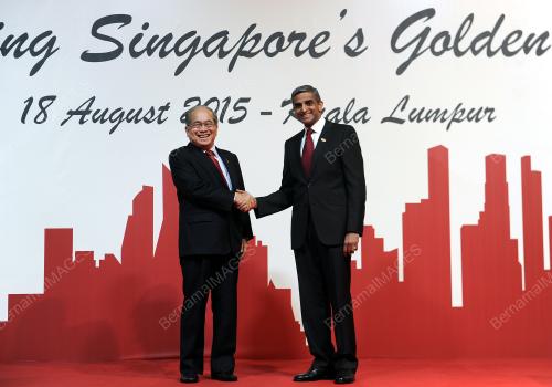 KL39_18082015_SINGAPURA