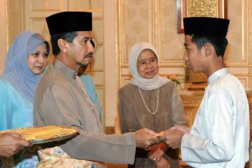 TUANKU MIZAN ZAINAL ABIDIN