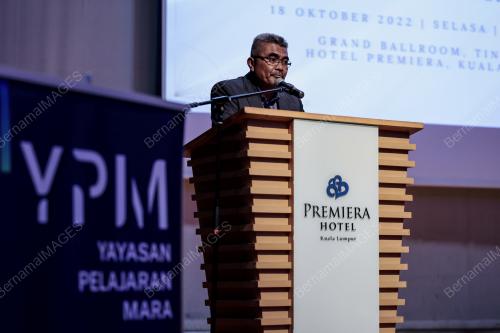 DATUK MOHD RAZMAN YAACOB