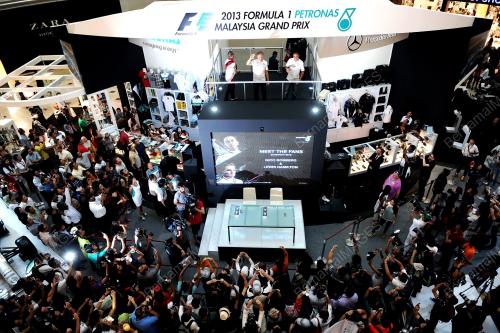 KL39_20032013_PETRONAS_F1