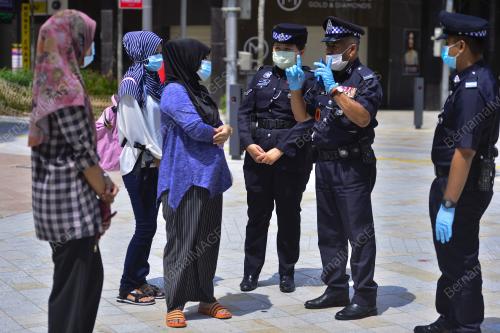 RONDAAN POLIS KUATKUASA PERINTAH KAWALAN PERGERAKAN
