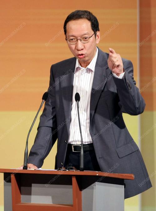DEBAT
