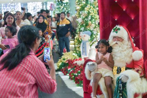 TINJAUAN PERSIAPAN HARI NATAL