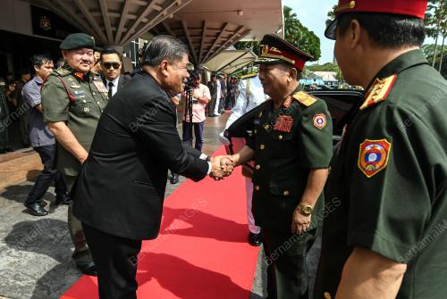 KL39_22032019_LAWATAN_BN201903214070