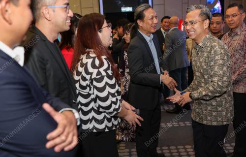 FAHMI FADZIL