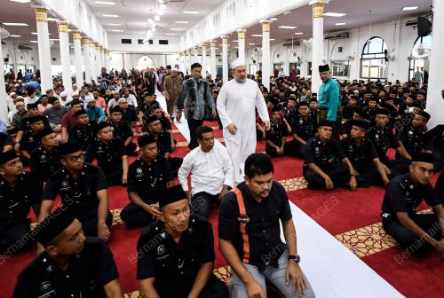 KL39_23032018_AGONG