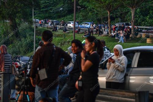 MATAHARI TERBENAM