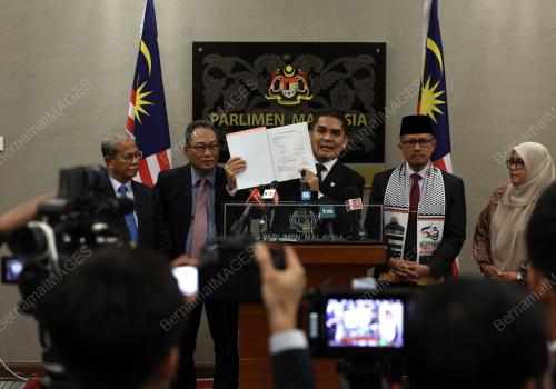 DATUK DR RADZI JIDIN